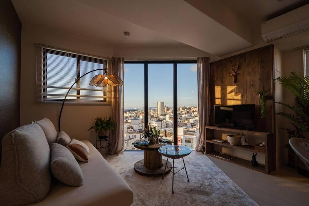 The Penthouse Ginowan Lejlighed Urasoe Eksteriør billede