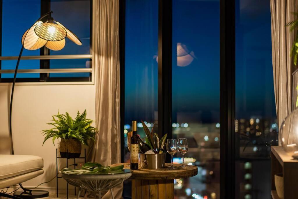 The Penthouse Ginowan Lejlighed Urasoe Eksteriør billede