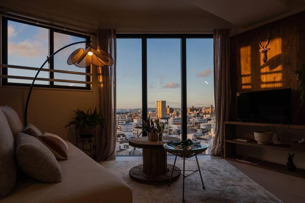 The Penthouse Ginowan Lejlighed Urasoe Eksteriør billede